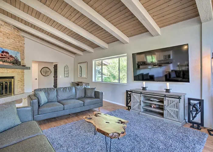 Swim Spa And Private Tavern Sedona Hideaway! Holiday home *