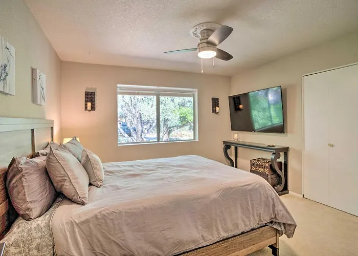Swim Spa And Private Tavern Sedona Hideaway! Holiday home